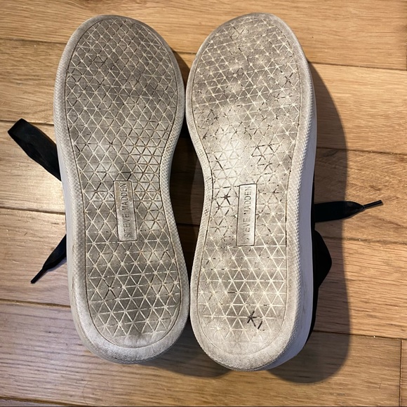 Steve Madden Bertie V platform sneakers in black velvet size 9 - Picture 12 of 13